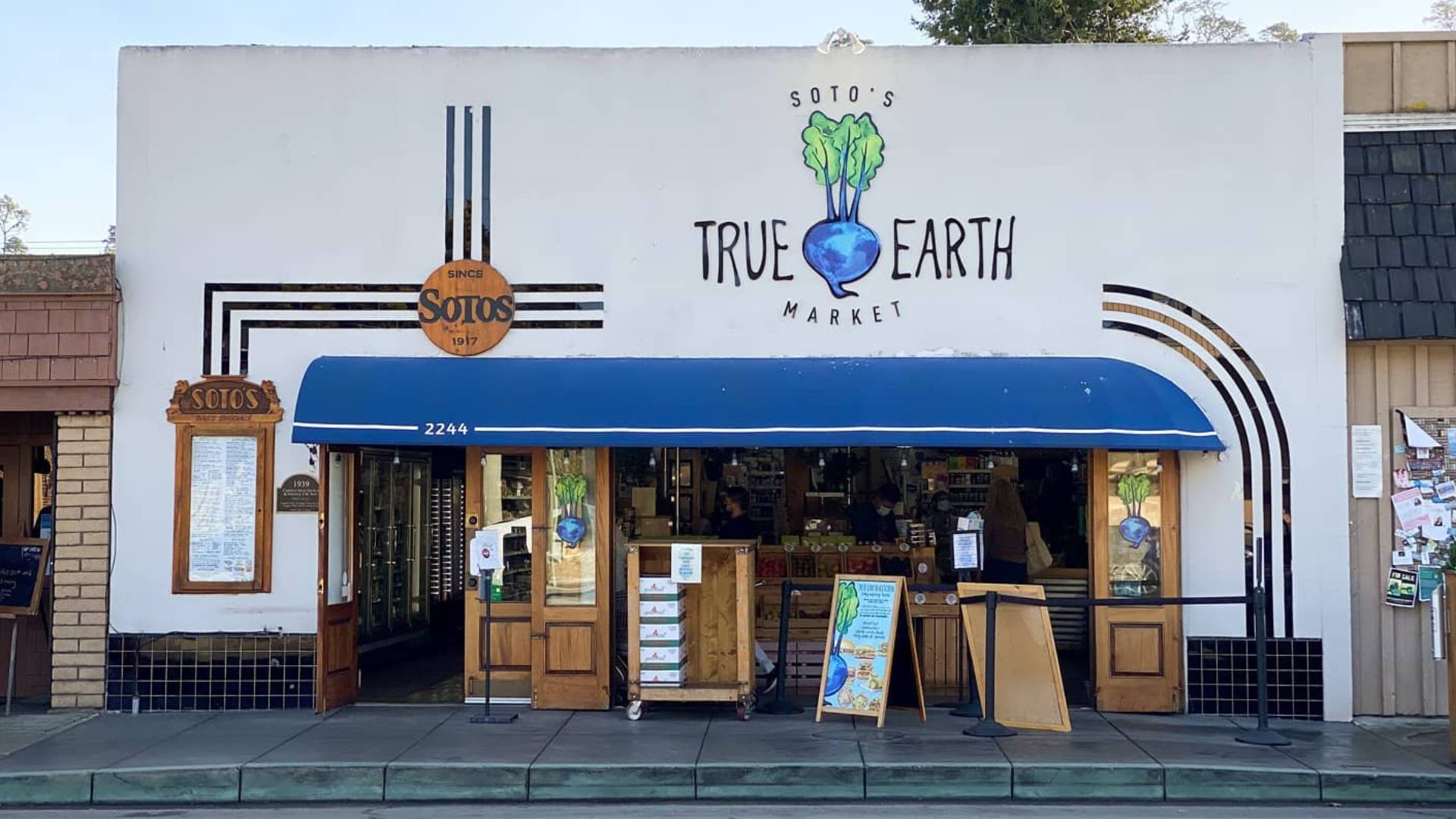 True Earth Market (2)