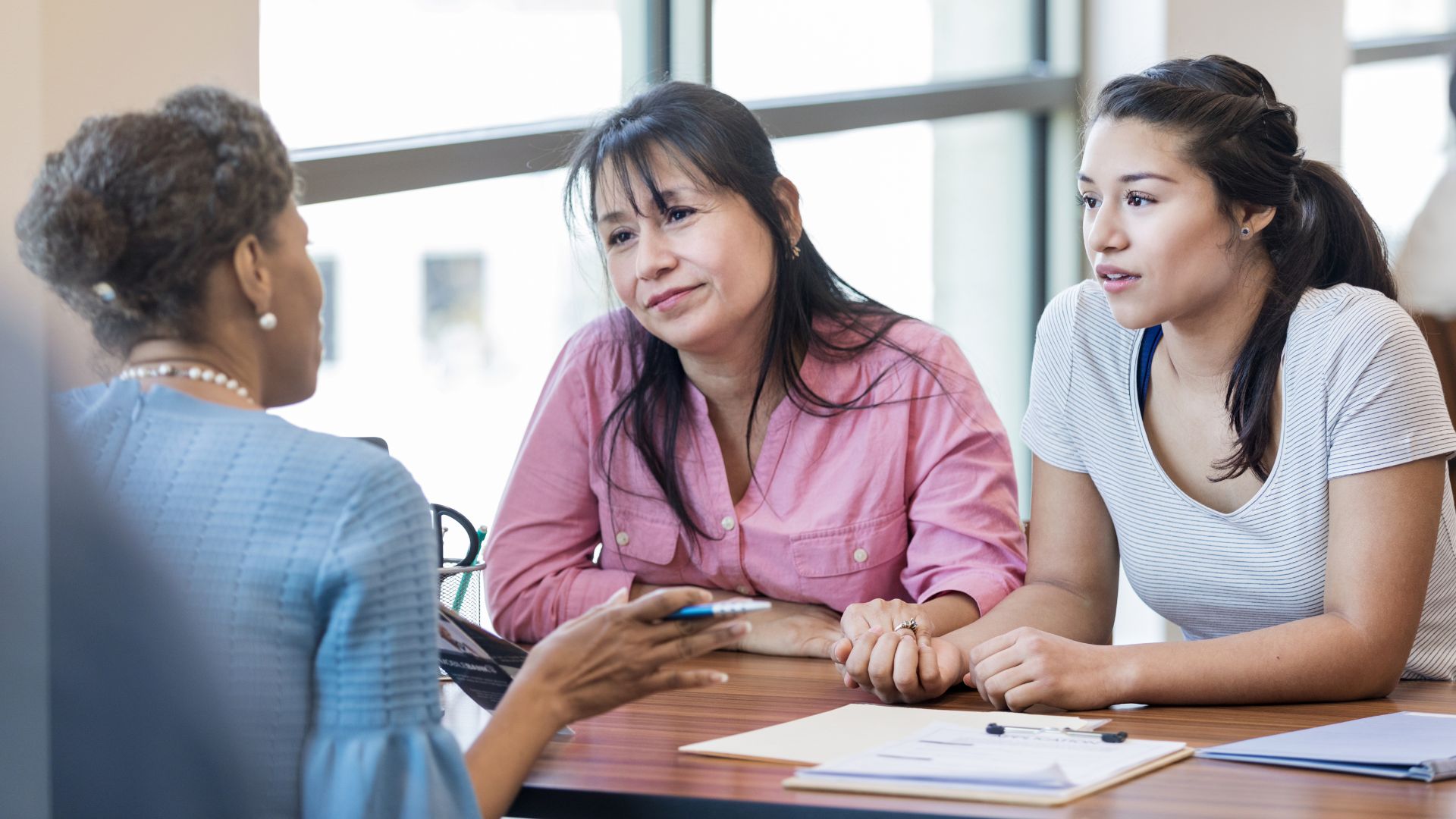 Student Loans-Federal v Private What’s the Difference Student Loans - Federal vs. Private: What's the Difference?