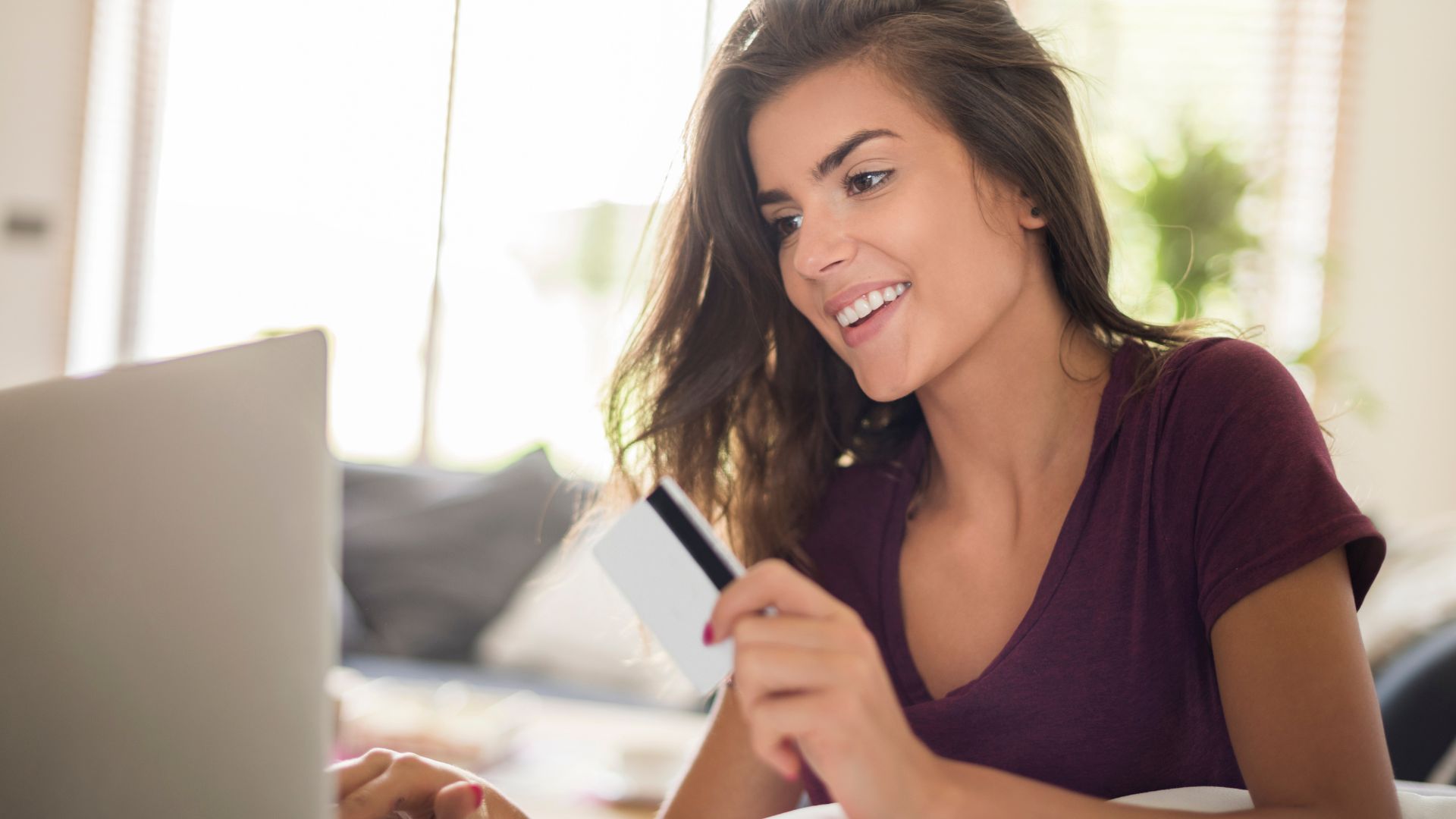 Three Situations When You SHOULD Use Credit Cards